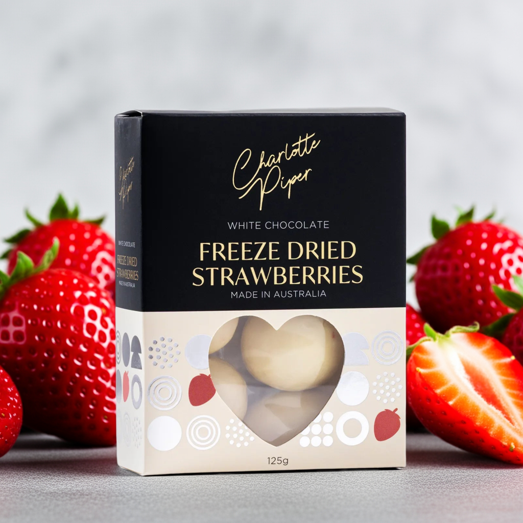 CHARLOTTE PIPER-WHITE CHOCOLATED FREEZE DRIED STRAWBERRIES