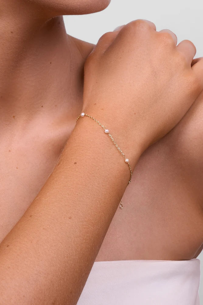 Lilibet Gold Pearl Bracelet